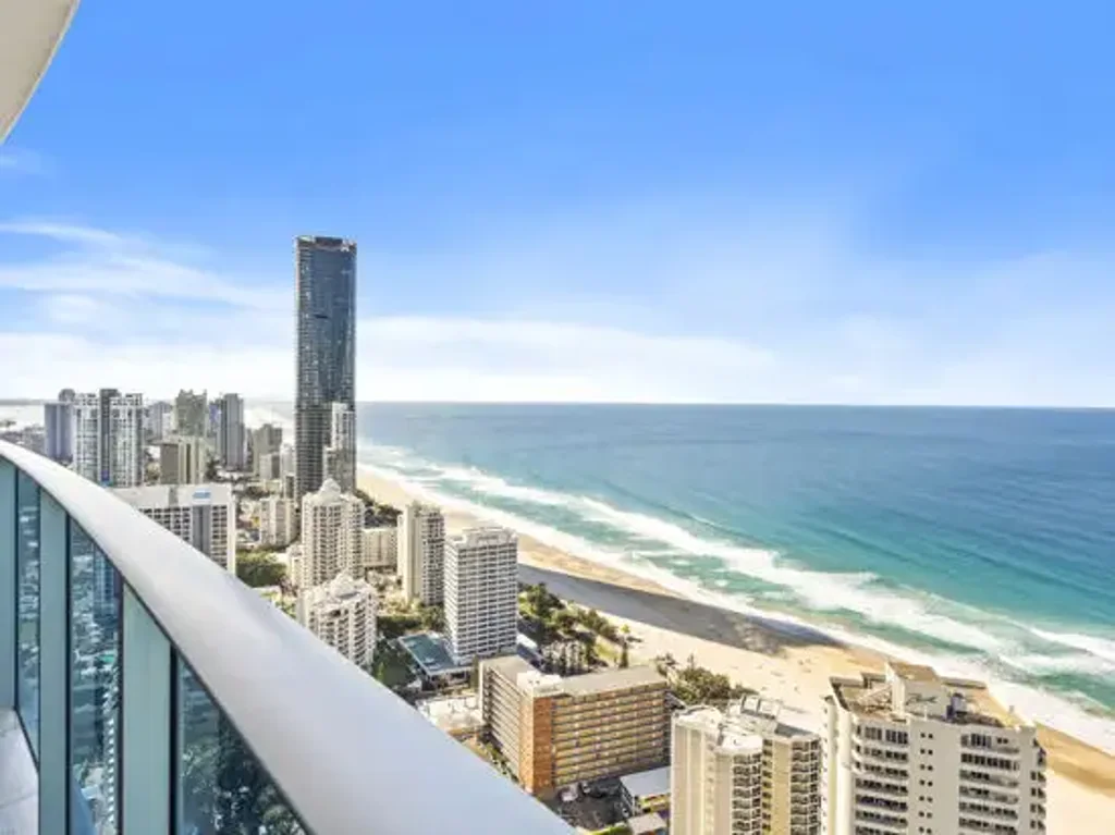 Surfers Paradise 3 Bedroom Five Star Hotel Life Style