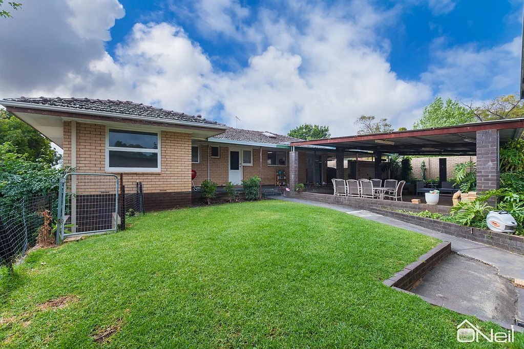 33 Lucich Street, Kelmscott, WA 6111