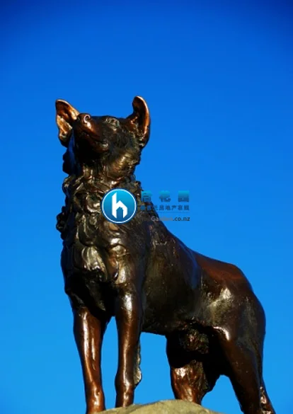 新西兰特卡波湖之牧羊犬铜像