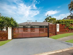 22 Dulhunty Way, Tallai