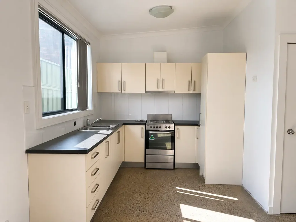 MODERN 2 BEDROOM GRANNY FLAT (WATER USAGE INCLUDED)