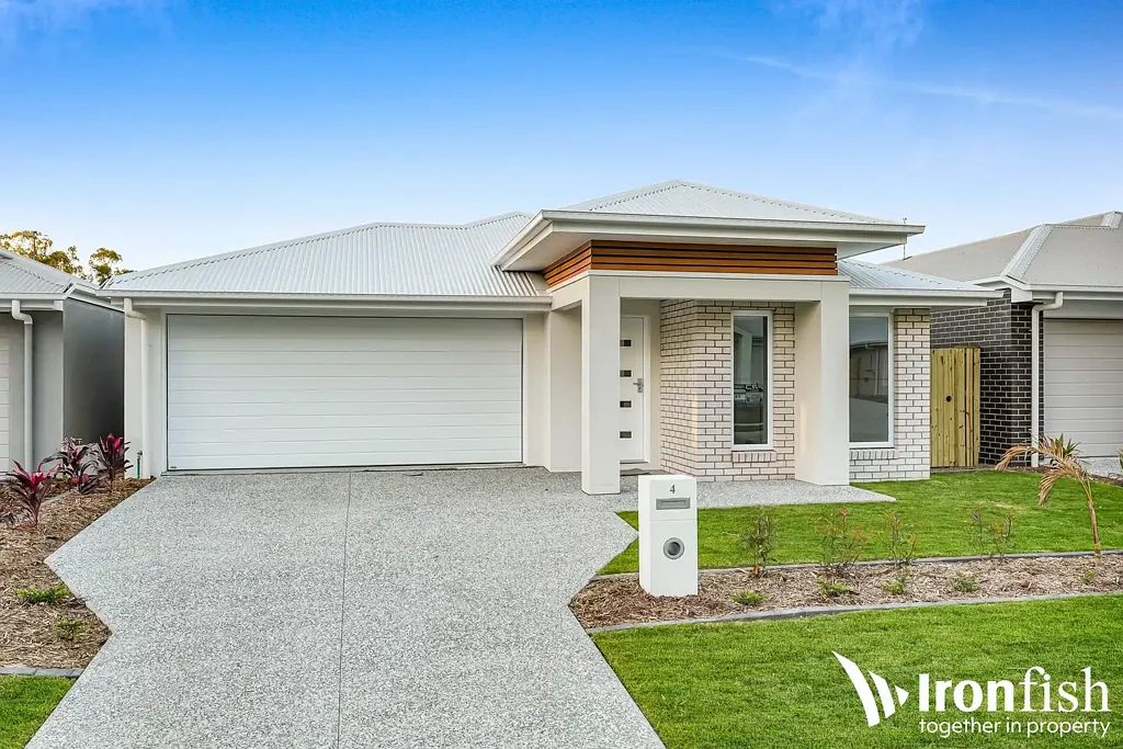 Brand New 4-Bedroom Home in Logan Reserve