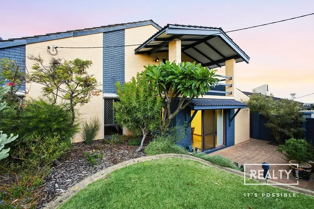 Sorrento 4 Bedroom Serene Coastal Sanctuary