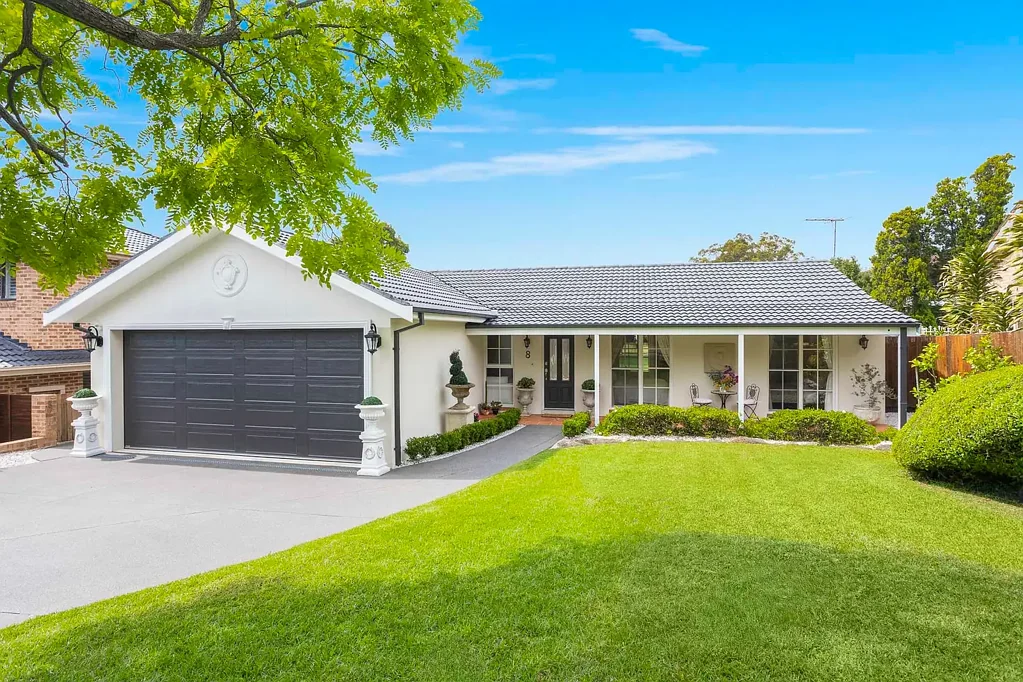 8 Prior Close, Illawong, NSW 2234