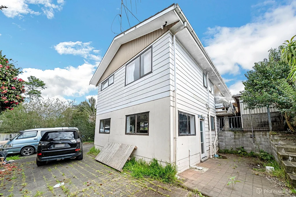 Papatoetoe 3 Slaapkamer A REAL DO-UP IN PAPATOETOE