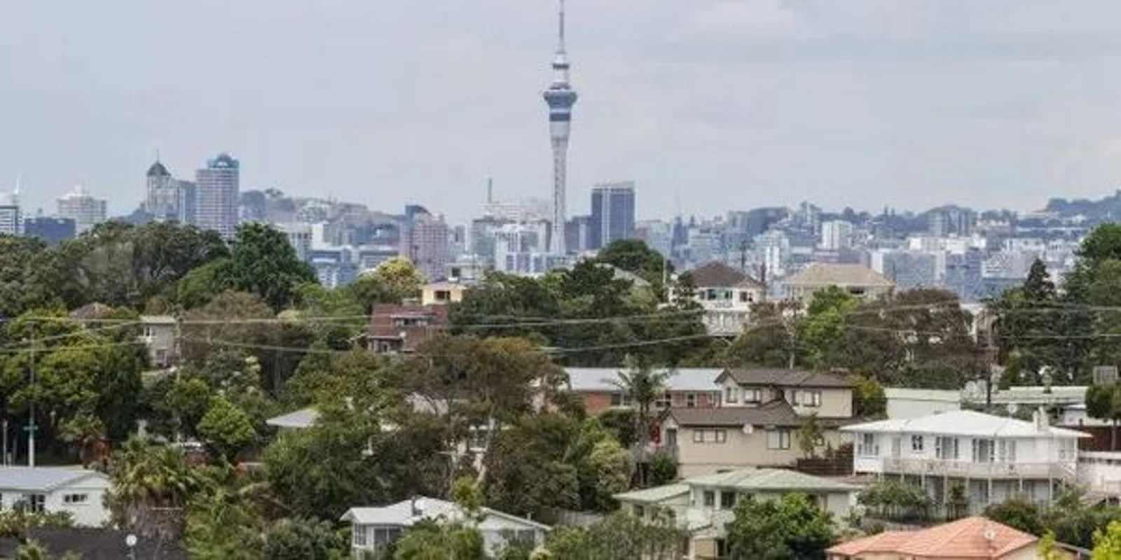 主流银行集体发声!房价预测生变,房市触底时间、利率峰值预测出炉!信息量超大……