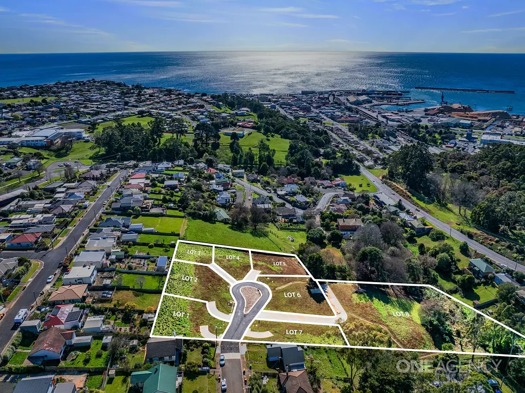 Hillcrest Find Your View. Build Your Future.