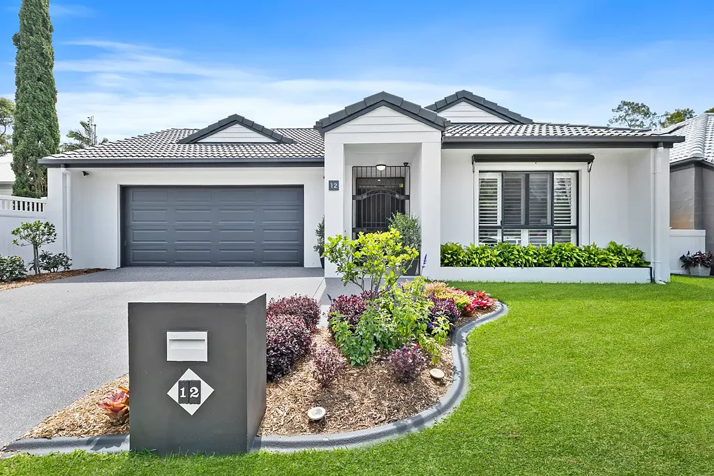 12 Barcoola Place, Twin Waters, QLD 4564