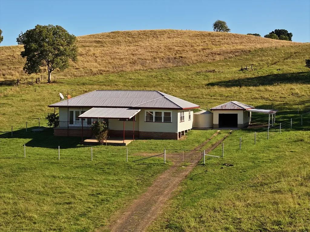 Doubtful Creek  A Peaceful Acreage Lifestyle Awaits