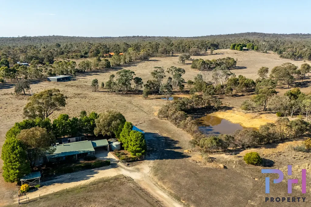Axe Creek 5બેડરૂમ Your Ideal Lifestyle Property  20 Acres (Approx) Just Minutes from Strathfieldsaye Township