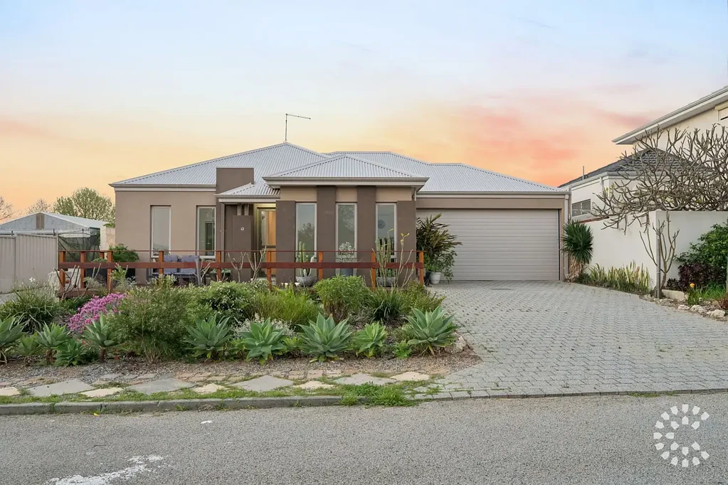 Spearwood 3Zimmer Contemporary Living with Parklands at Your Door