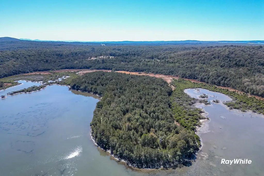 Moruya Create your own oasis or an environmental retreat, very rare opportunity, waterfront on Malabar Creek...