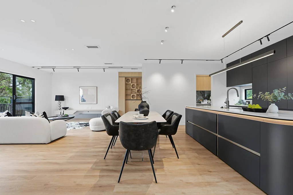 Meadowbank 4 Slaapkamer Contemporary Design, Elevated Family Living
