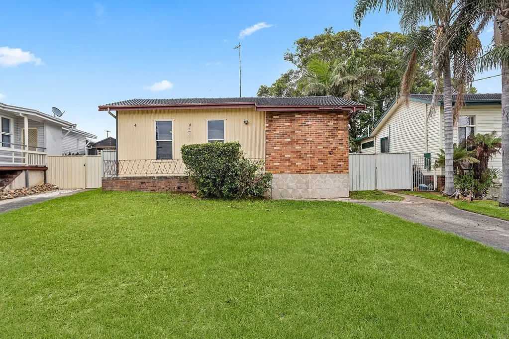 8 The Kingsway, Warilla, NSW 2528