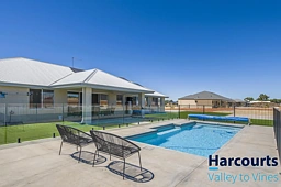 117 Sceptrum Avenue, Chittering