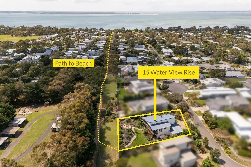 Cowes 4 Bedroom "Seagrove Elegance, Steps from the Shore"