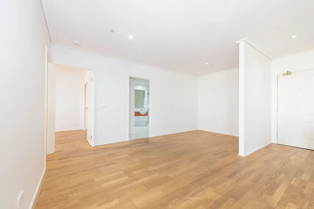 Spacious Two-Bedroom CBD Apartment with Parking