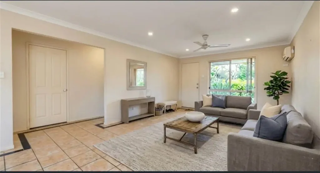 Eight Mile Plains 3ห้องนอน Prime Eight Mile Plains Townhouse Offering Lifestyle and Investment Appeal