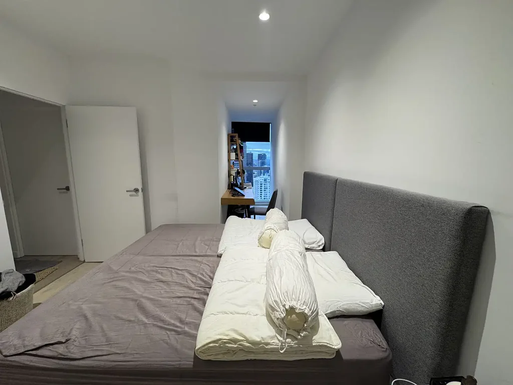 Rooming House – Furnished Master Bedroom at West Side Place