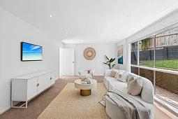 4 Anthony Close, Beacon Hill