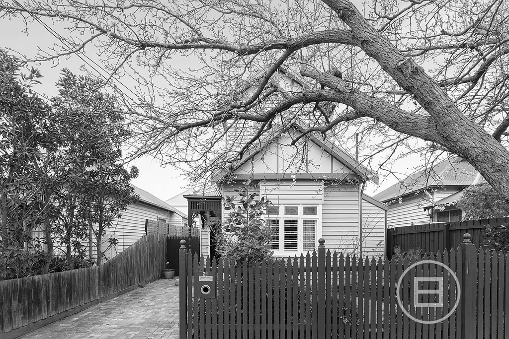 Elsternwick 4침실 Expressions of Interest closing Tuesday 23rd September at 3pm (unless sold prior)