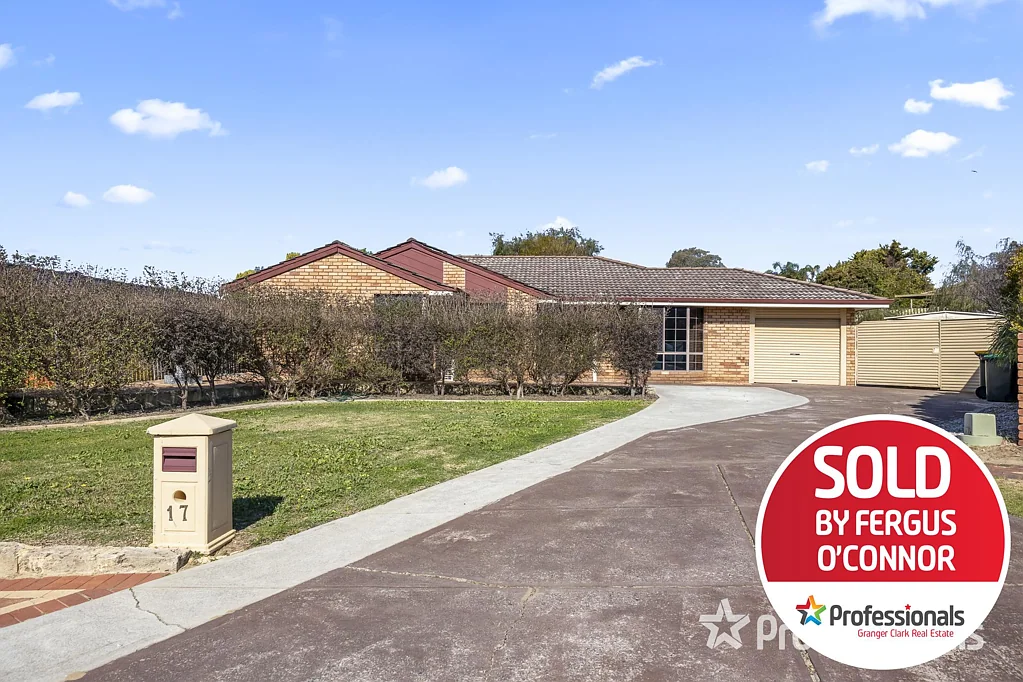 17 Liverpool Place, Alexander Heights, WA 6064