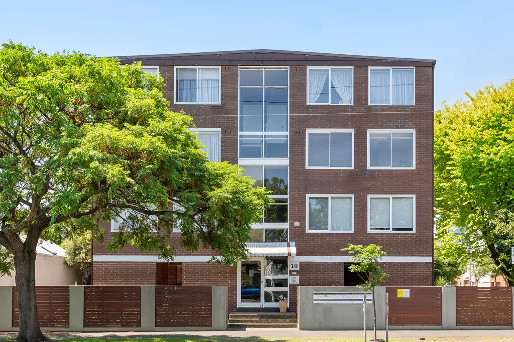 9/10 Mountain Street, South Melbourne, VIC 3205