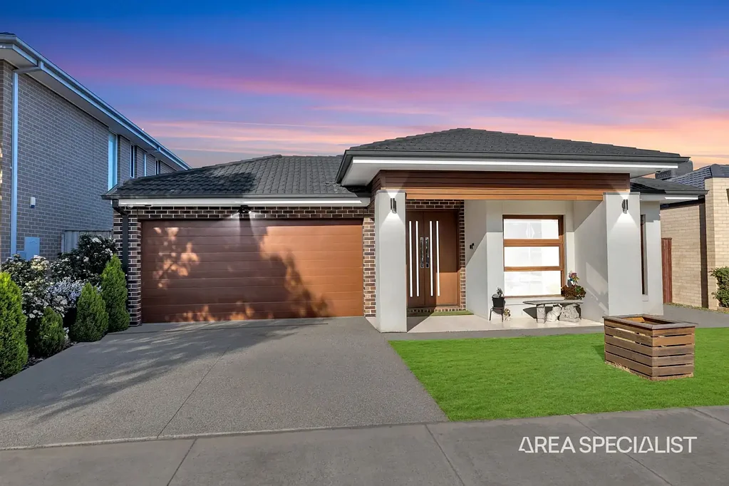Lara 4ห้องนอน Stylish, Spacious & Perfectly Positioned Family Home.