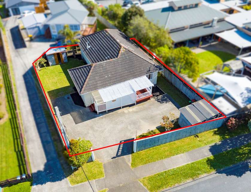168A Carlisle Road, Browns Bay, North Shore City, Auckland, 4 Bedrooms, 2 Bathrooms, House