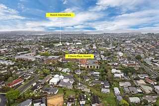 9 & 9A Sherie Place, Howick, Manukau City