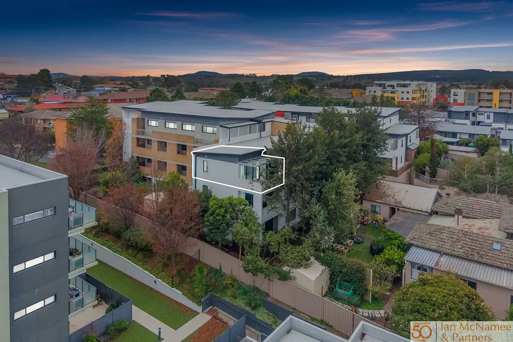 Queanbeyan 1غرفة نوم Views, Space and Privacy