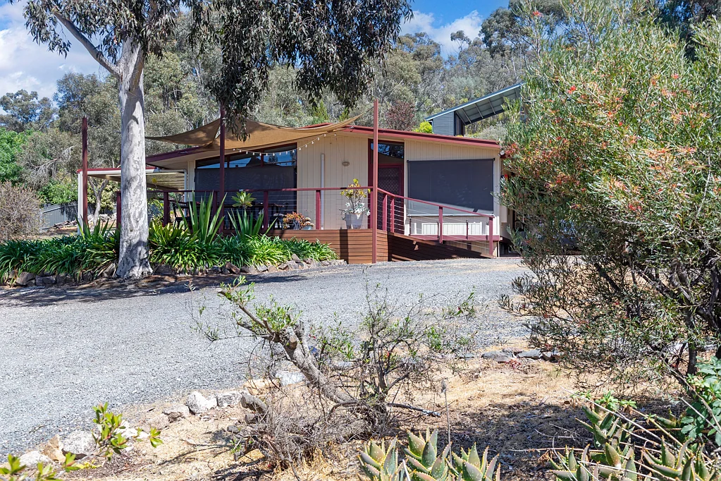 31 West Terrace, Clare, SA 5453