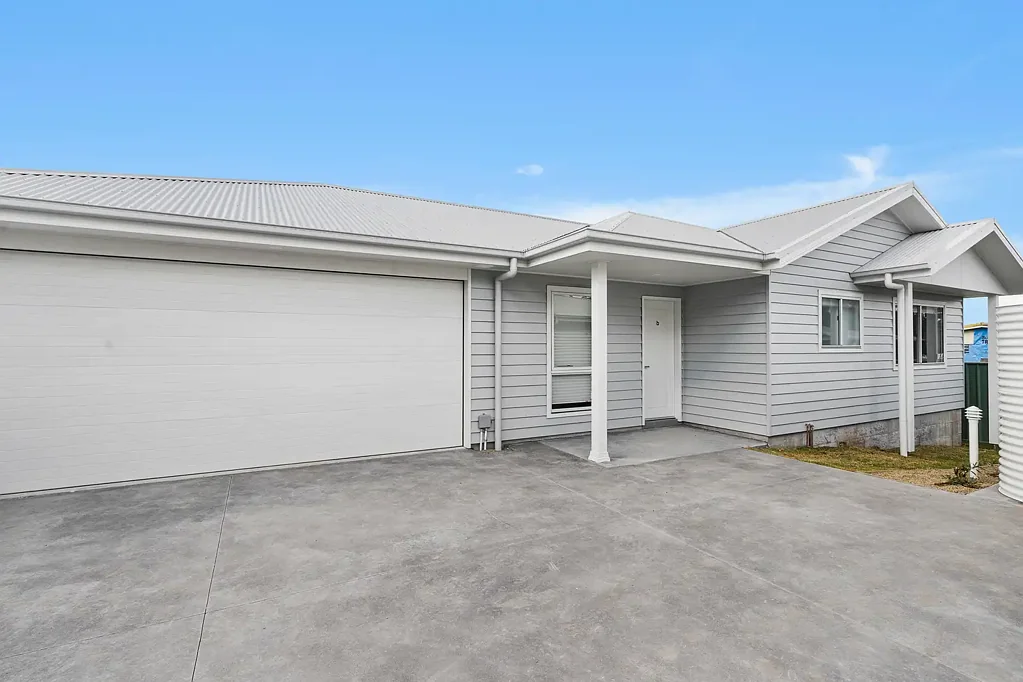 NDIS SUITABLE - Brand New Single Level 3 Bedroom Villa