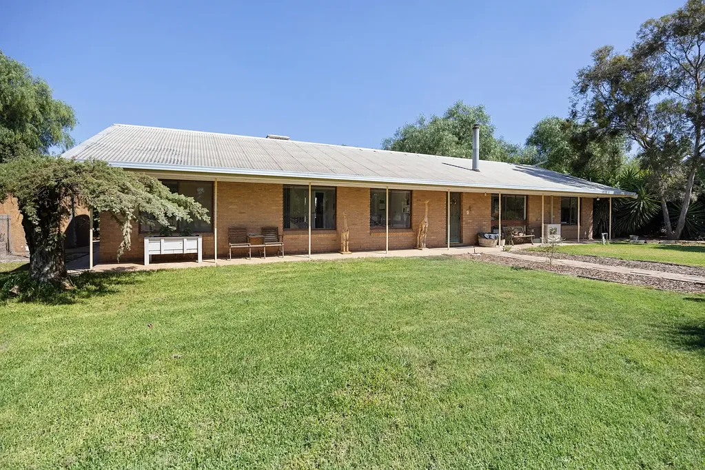Bridgewater On Loddon Lifestyle Property on 20 Acres with a fantastic Motor Cross Track