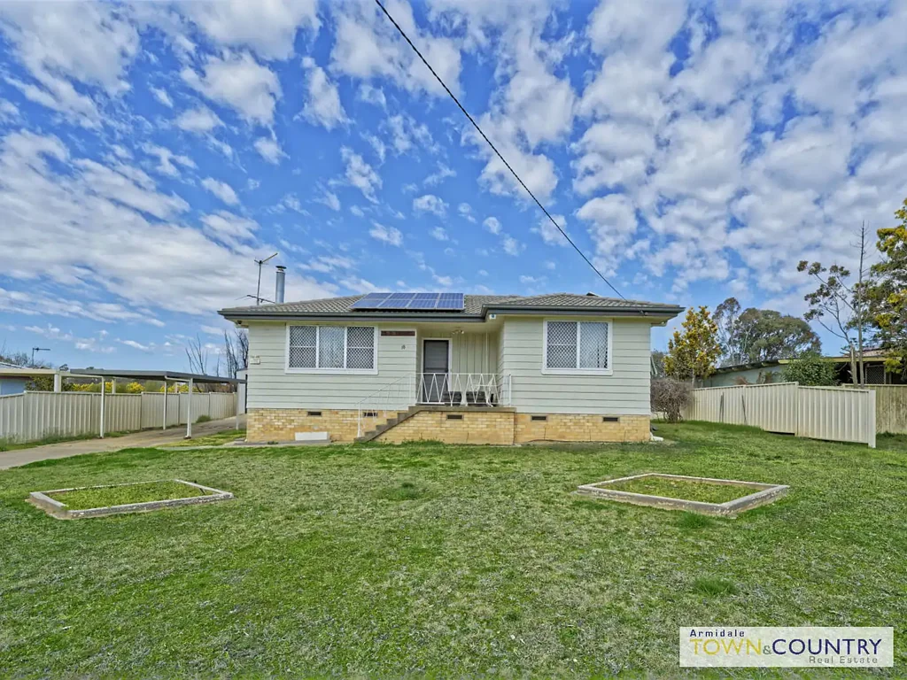 Armidale 2ਬੈੱਡਰੂਮ 18 McBean Avenue, Armidale