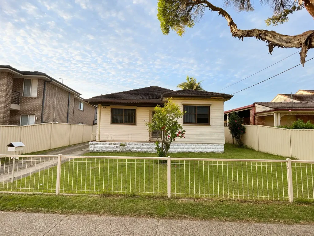Comfortable Family Home in Convenient Fairfield Location