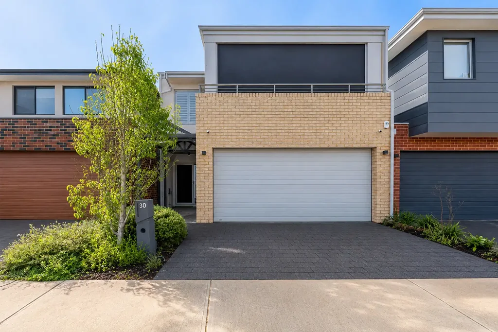 Family Living Just Steps from Rostrata Primary School