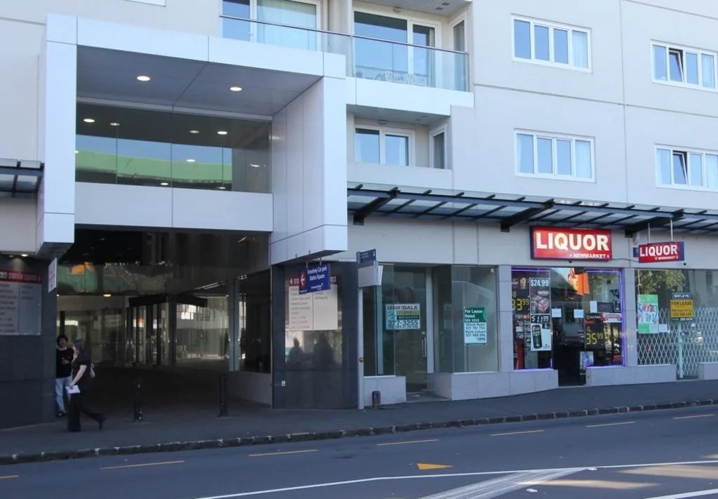 Newmarket  CBRE - Newmarket Retail Close to Broadway