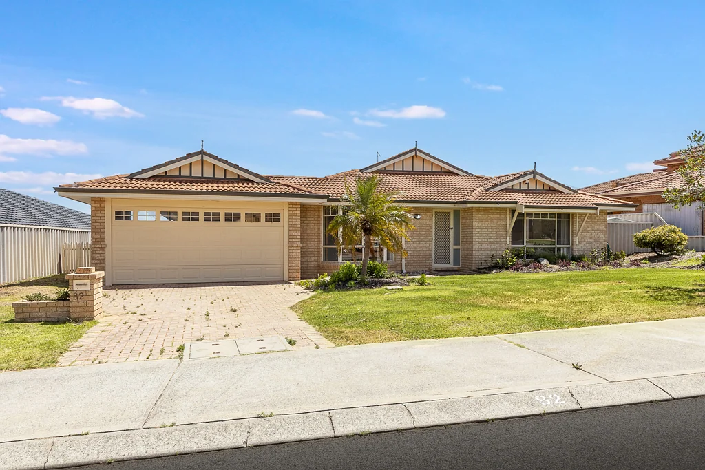 82 Ronsard Drive, San Remo, WA 6210
