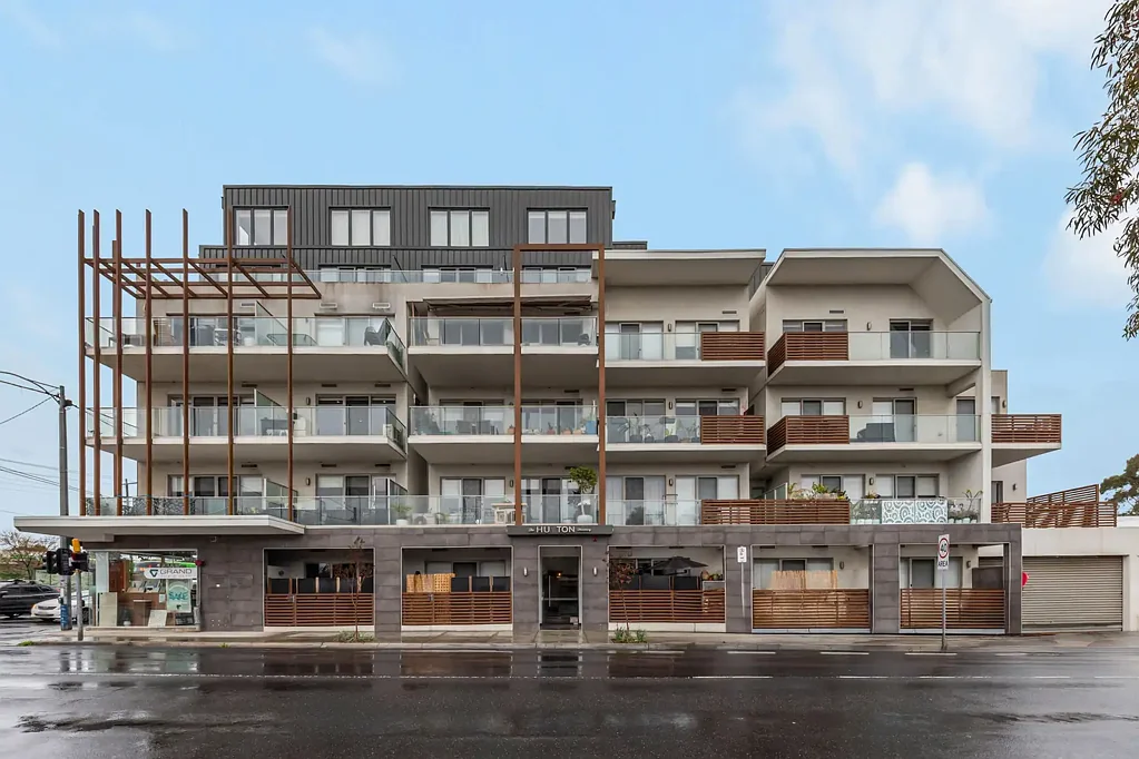 Thornbury 2غرفة نوم Elevated Apartment Living with Sweeping City Views