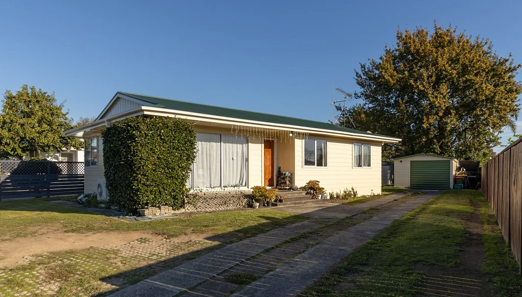 4 Splitt Avenue, Glenview, Hamilton, Waikato