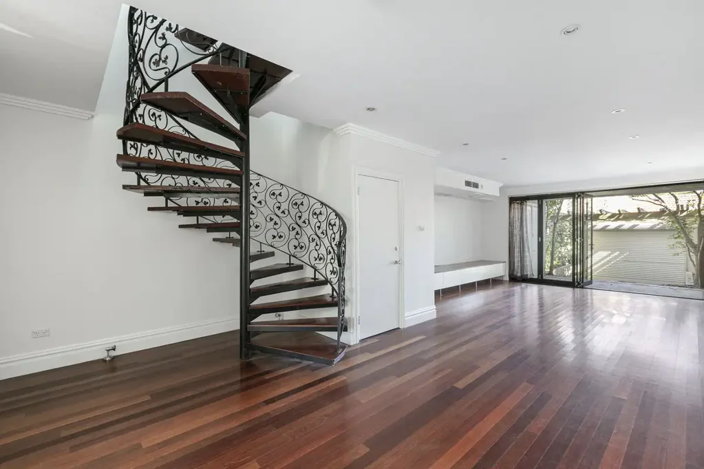Tri level terrace with rear lane access