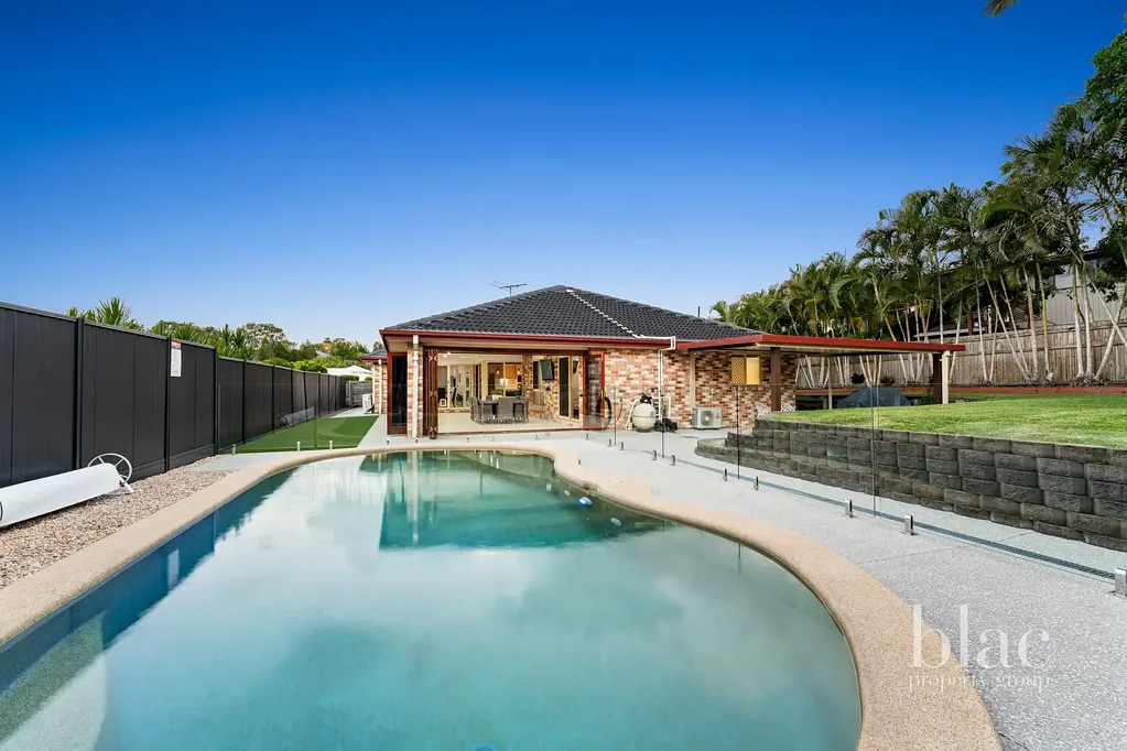 17 Hopkins Street, Petrie, QLD 4502