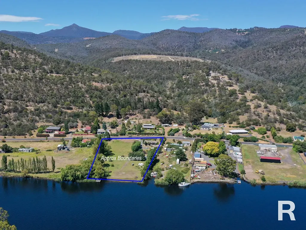 Sorell Creek 4房  Waterfront Property Awaits!