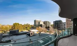 415/35 Albert Road, Melbourne