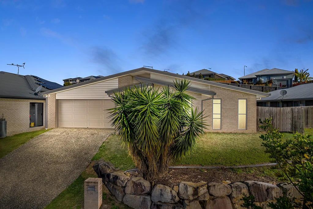 14 Dee Street, Deebing Heights, QLD 4306