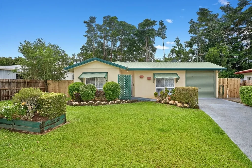 Low Maintenance Family Home with Solar Power & Huge Backyard