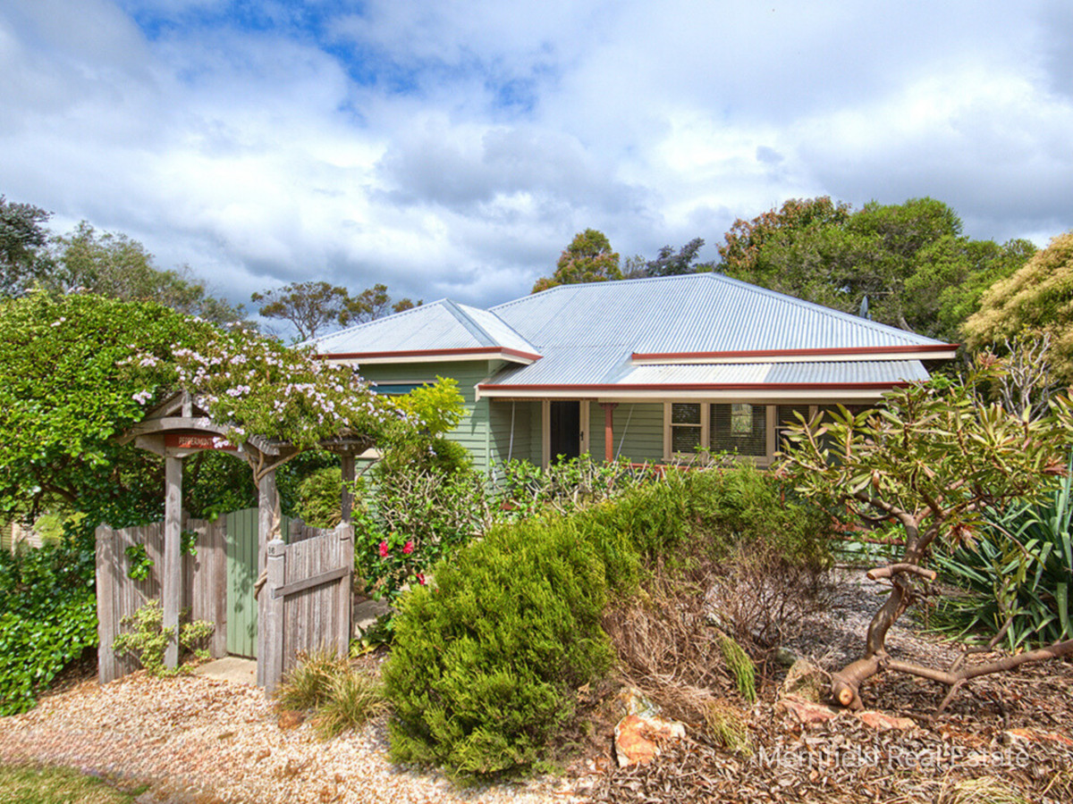 16 JOHNSTON ST, MOUNT MELVILLE WA 6330, 0 habitaciones, 0 baños, House