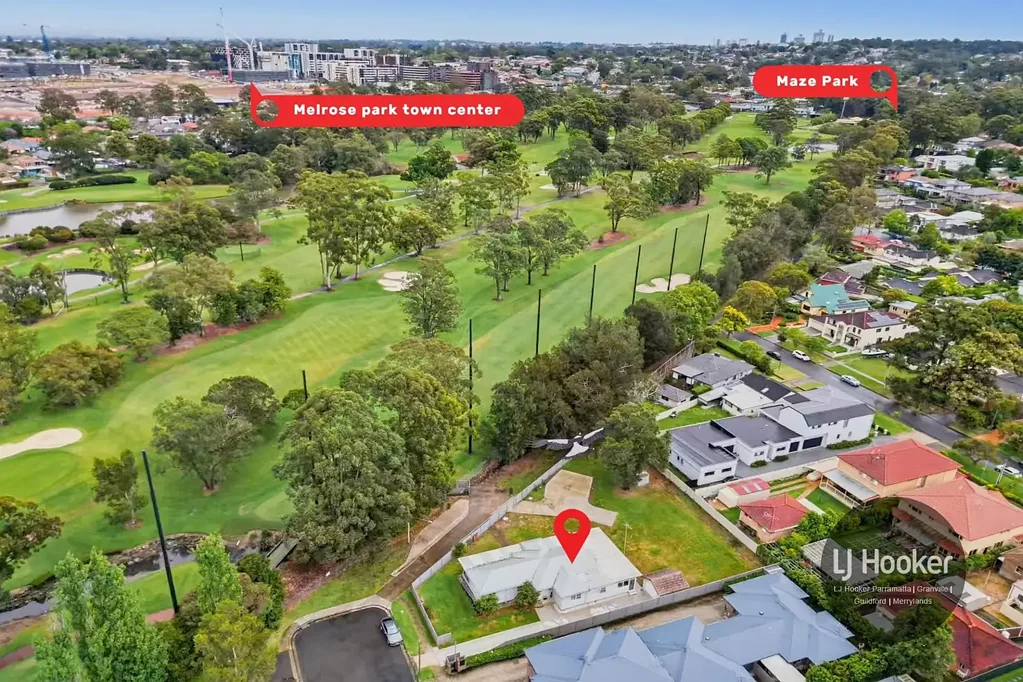 West Ryde 4Kwarto EXTREMELY RARE 1,598SQM HOLDING – TWO SEPARATE TORREN TITLE LOTS | POTENTIAL FOR THREE DWELLINGS (STCA) WITH SWEEPING GOLF COURSE VIEWS