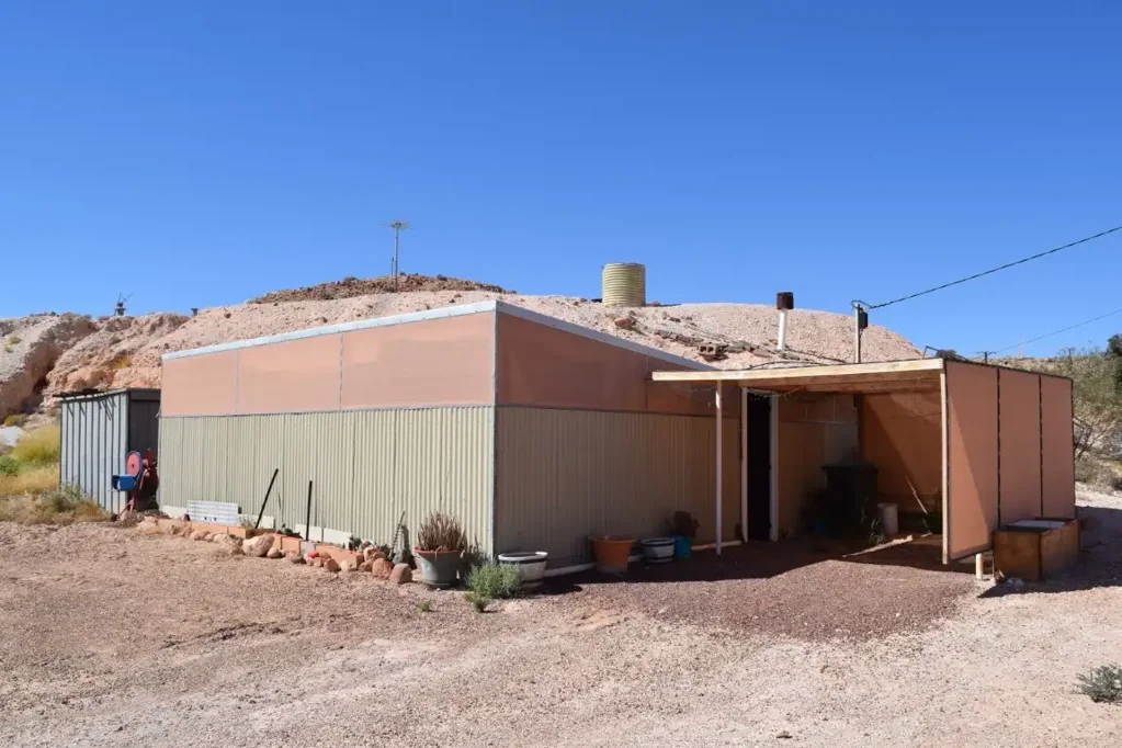 Coober Pedy 2部屋 Two-bedroom family dugout